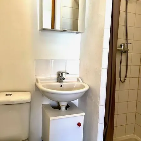Apartment Miroir De La Mer, Vue A 50m Frejus